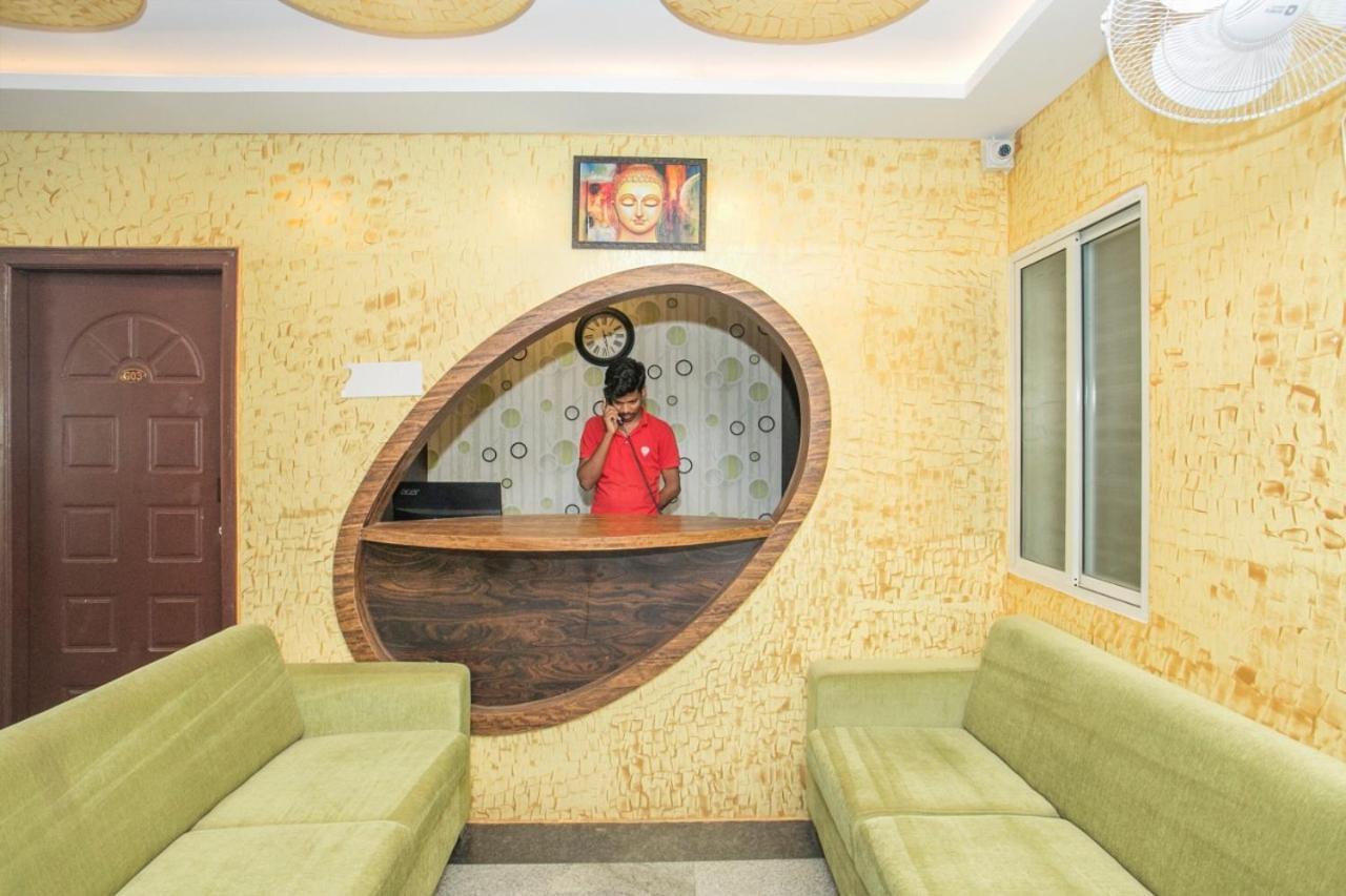 Pristine Inn Manyata Бангалор Экстерьер фото